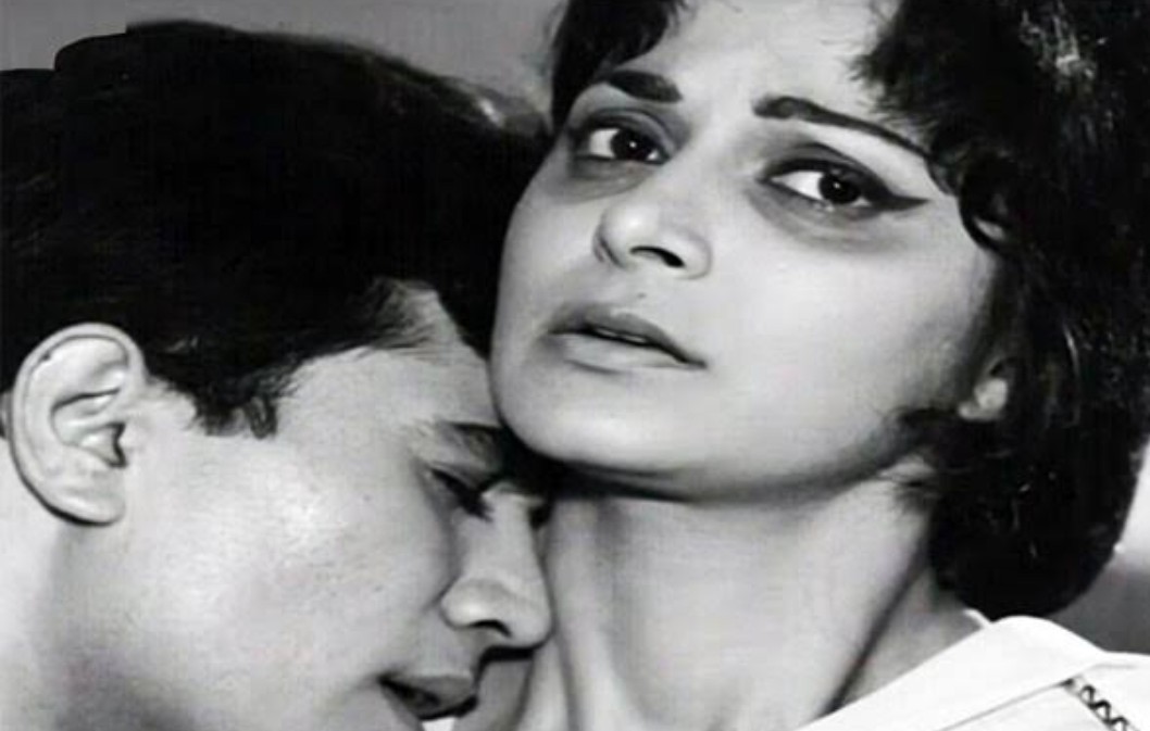 Khamoshi  खामोशी- तूम पुकार लो Review in marathi